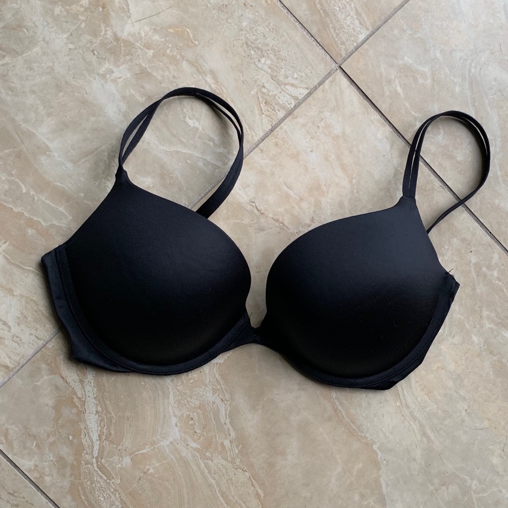Very Sexy Push Up 32DDD - NWOT Victoria’s Secret